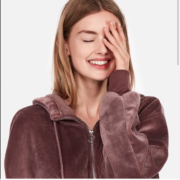 Express Velour Quarterzip Pullover - Picture 2 of 3